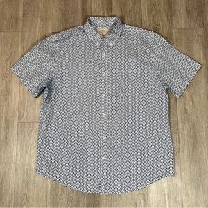 St. John’s Bay Classic Fit Men’s Button-Up Shirt  XL – Nautical Anchor Print –